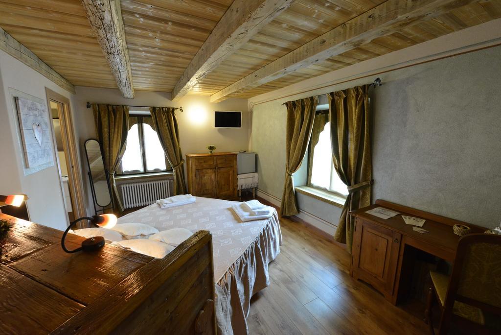 Vecchio Mulino Guest House Aosta Exterior photo