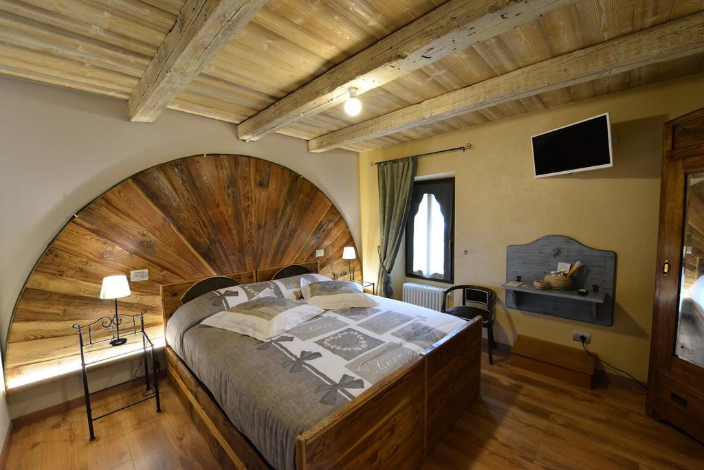 Vecchio Mulino Guest House Aosta Exterior photo