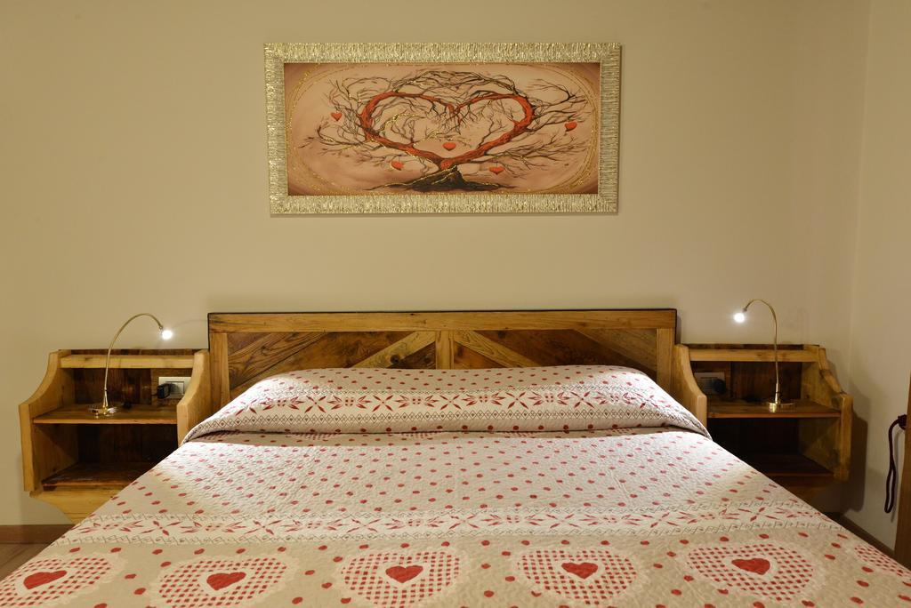 Vecchio Mulino Guest House Aosta Exterior photo